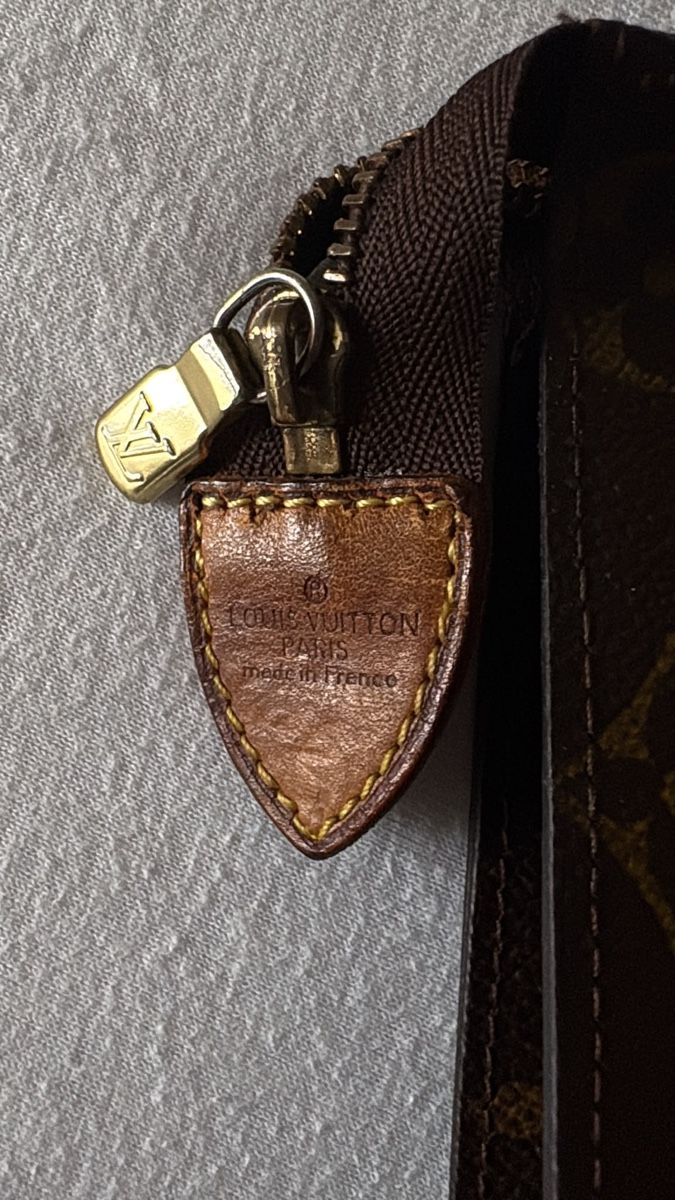 Louis Vuitton Kosmetikkoffer: Trousse Vuitton  – Gebraucht aus Montreux von princessleia 1