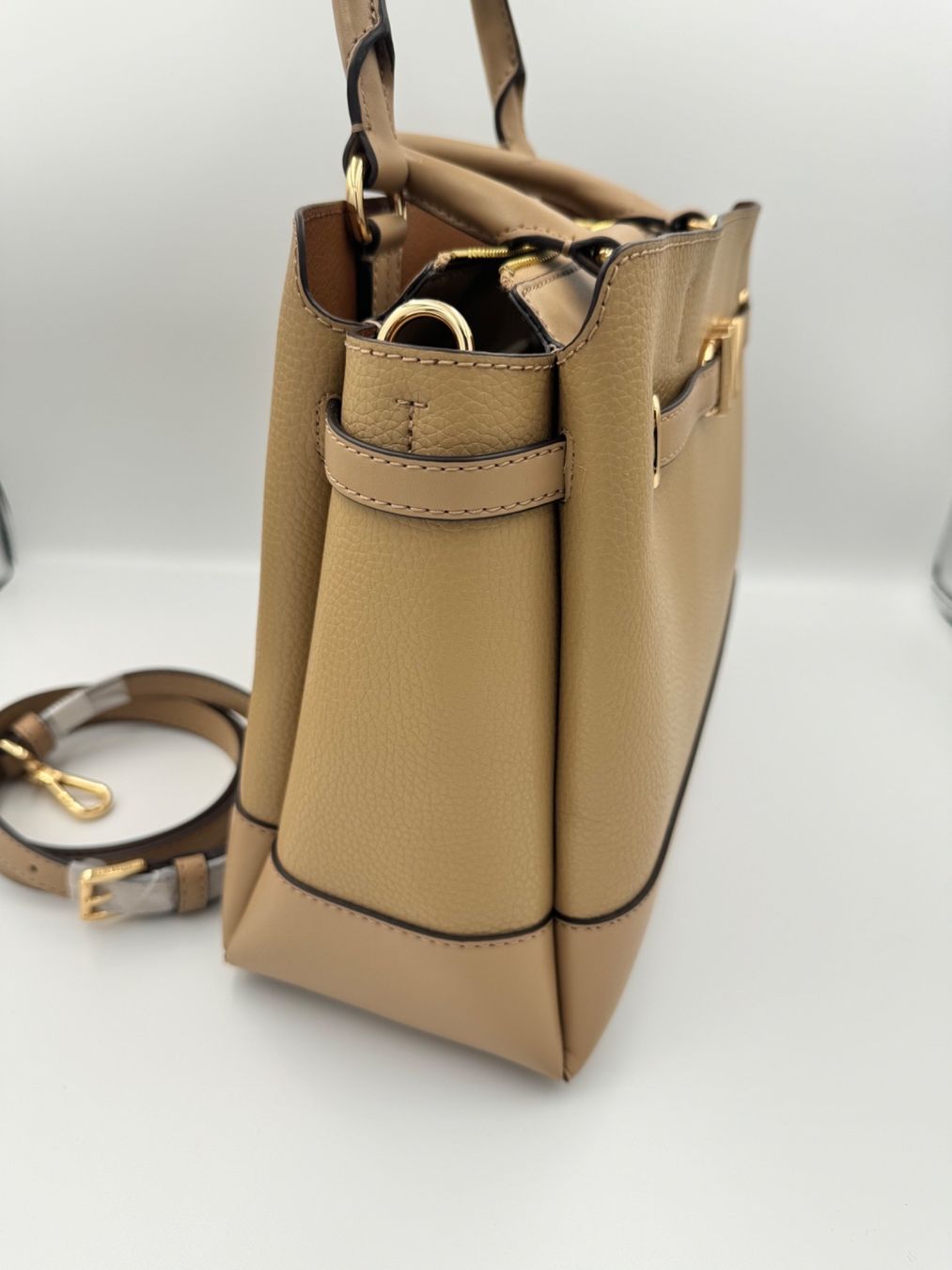 Michael Kors Sacs femmes: Michael Kors Tasche camel – Neuf avec emballage d'origine à Wiedlisbach par Sistershop 2