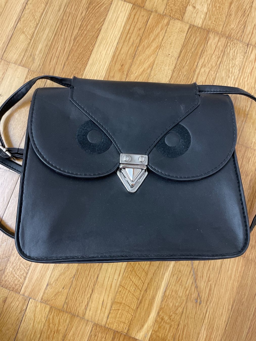 Taschen für Damen: Handtasche Kunstleder schwarz, Motiv Eule – Gebraucht aus Thalwil von sheepowl