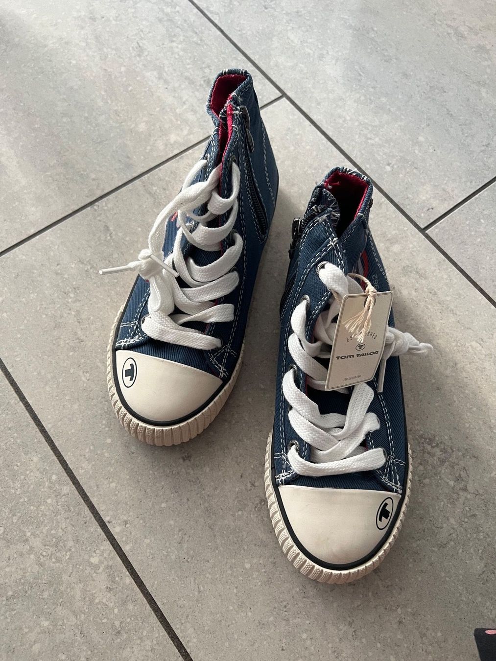 Tom Tailor Scarpe per ragazzi: Tom Tailor Schuhe – Nuovo (secondo la descrizione) da Wohlen AG venduto da manchebo