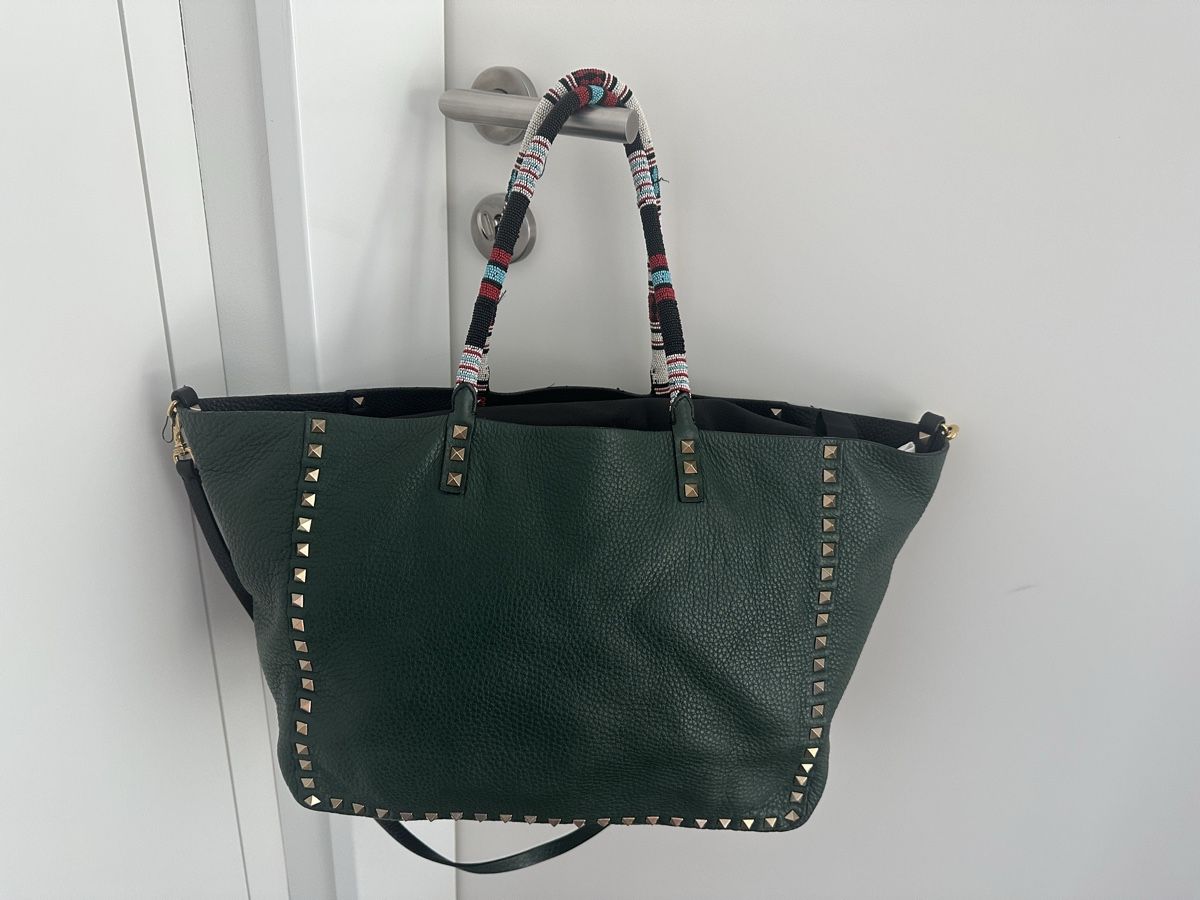 Valentino Borse da donna: Valentino Garavani Rockstud Tote - reversible – Usato da Langnau am Albis venduto da bar_ml6k