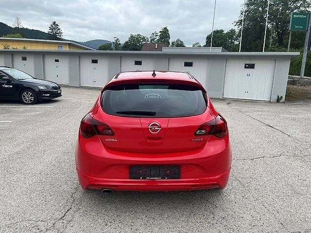 Automobili: Opel Astra Turbo Sport – Usato da Couvet venduto da Gren8 2