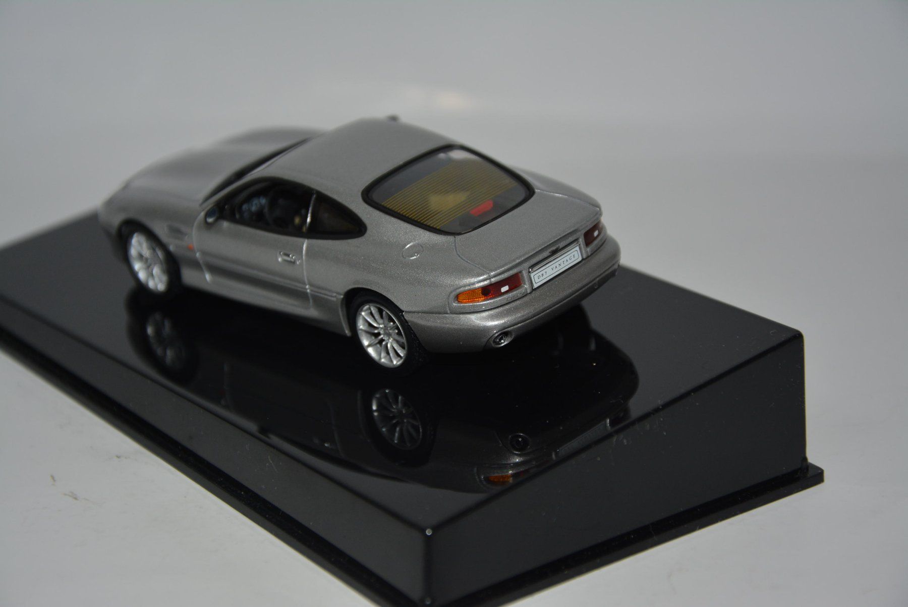 Aston Martin Modellautos: Aston Martin DB 7 Vantage  , AUTOart , 1:43 – Neu (gemäss Beschreibung) aus Goldach von Feivel9 8