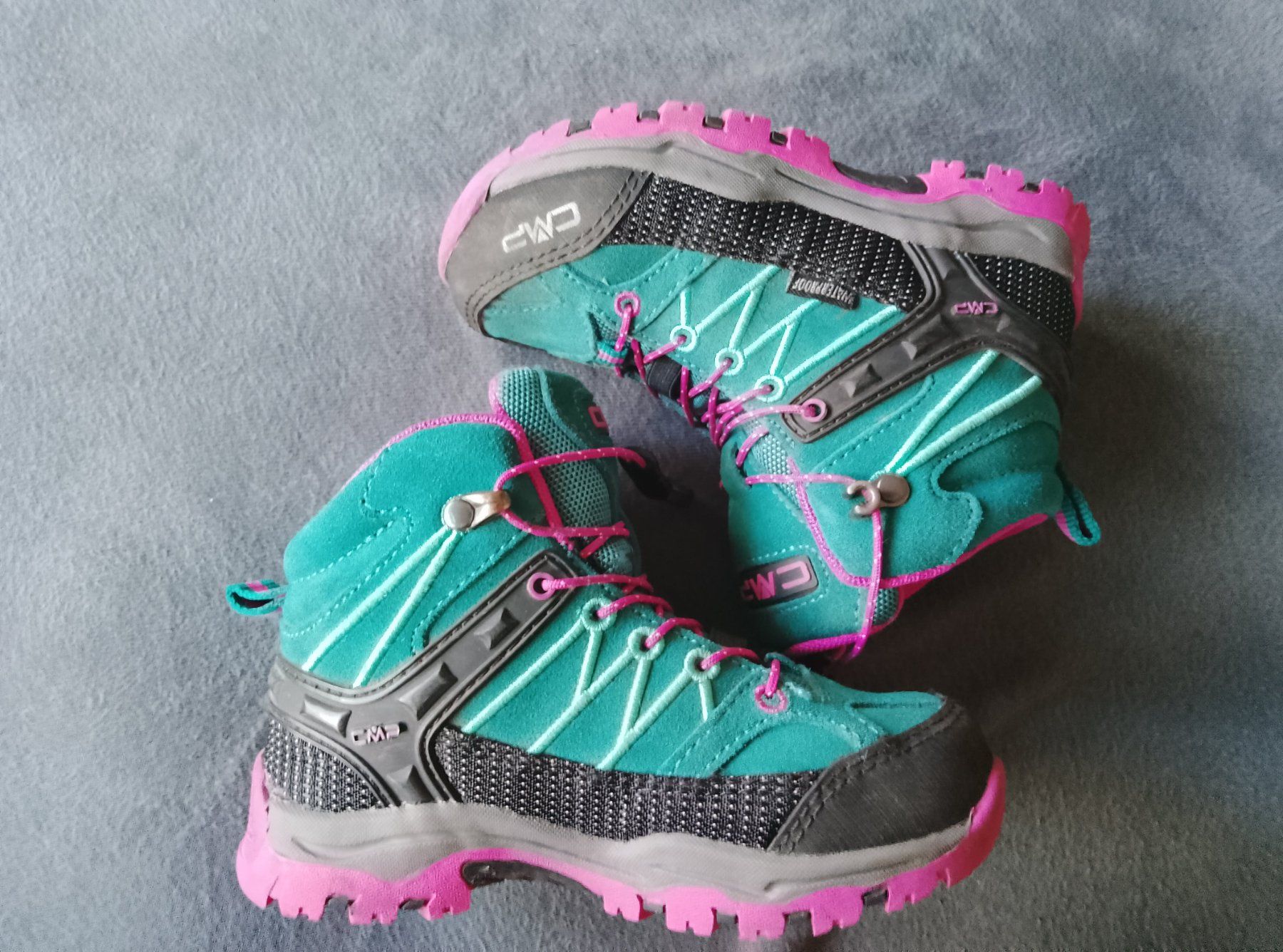 CMP Schuhe für Mädchen: CMP - Kid's Trekking Shoes Waterproof - Wanderschuhe – Gebraucht aus Zermatt von Haspeklo