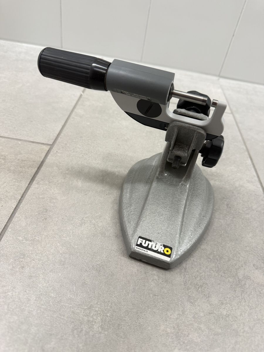 Sylvac Misurare: Sylvac Digital-Mikrometer 0-25mm mit Stativ, top Zustand – Usato da Pont-de-la-Morge venduto da sla_cx7f 2