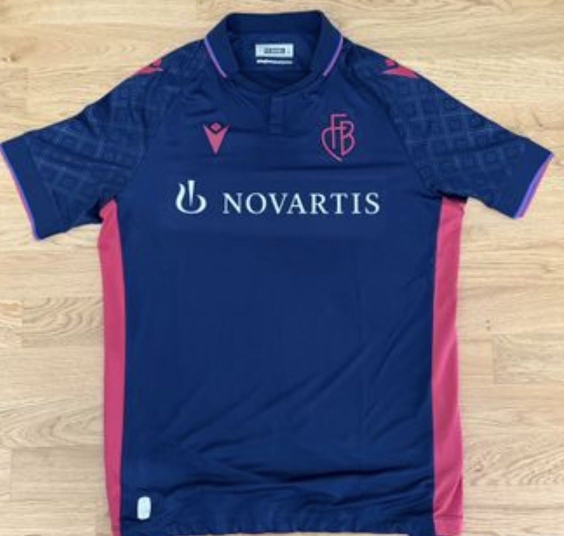 Canottiere & Pantaloni: FC BASEL Trikot – Nuovo (secondo la descrizione) da Basel venduto da kleinerprinz
