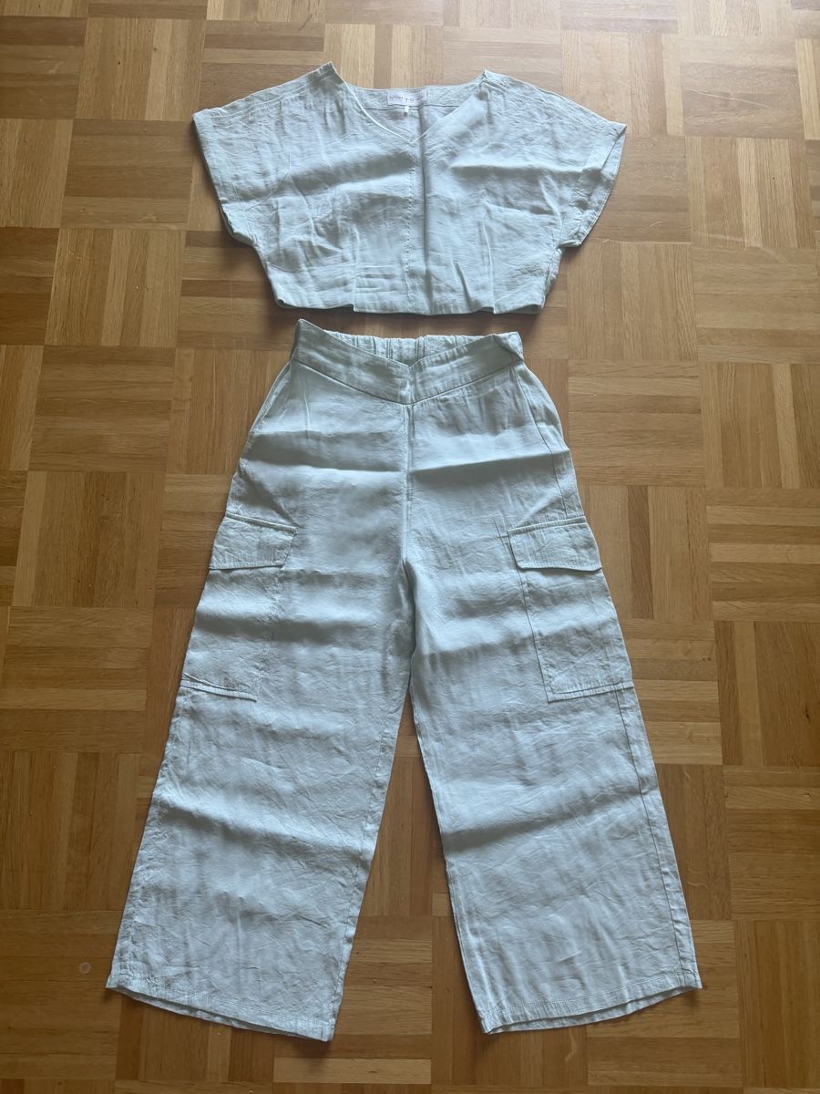 Lotti & Set di vestiti: Ein schönes Set Gr. 140 leichter Stoff  – Nuovo (secondo la descrizione) da Kilchberg ZH venduto da Von_dutch