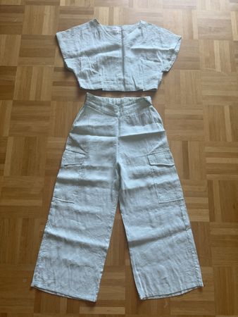 Ein schönes Set Gr. 140 leichter Stoff 