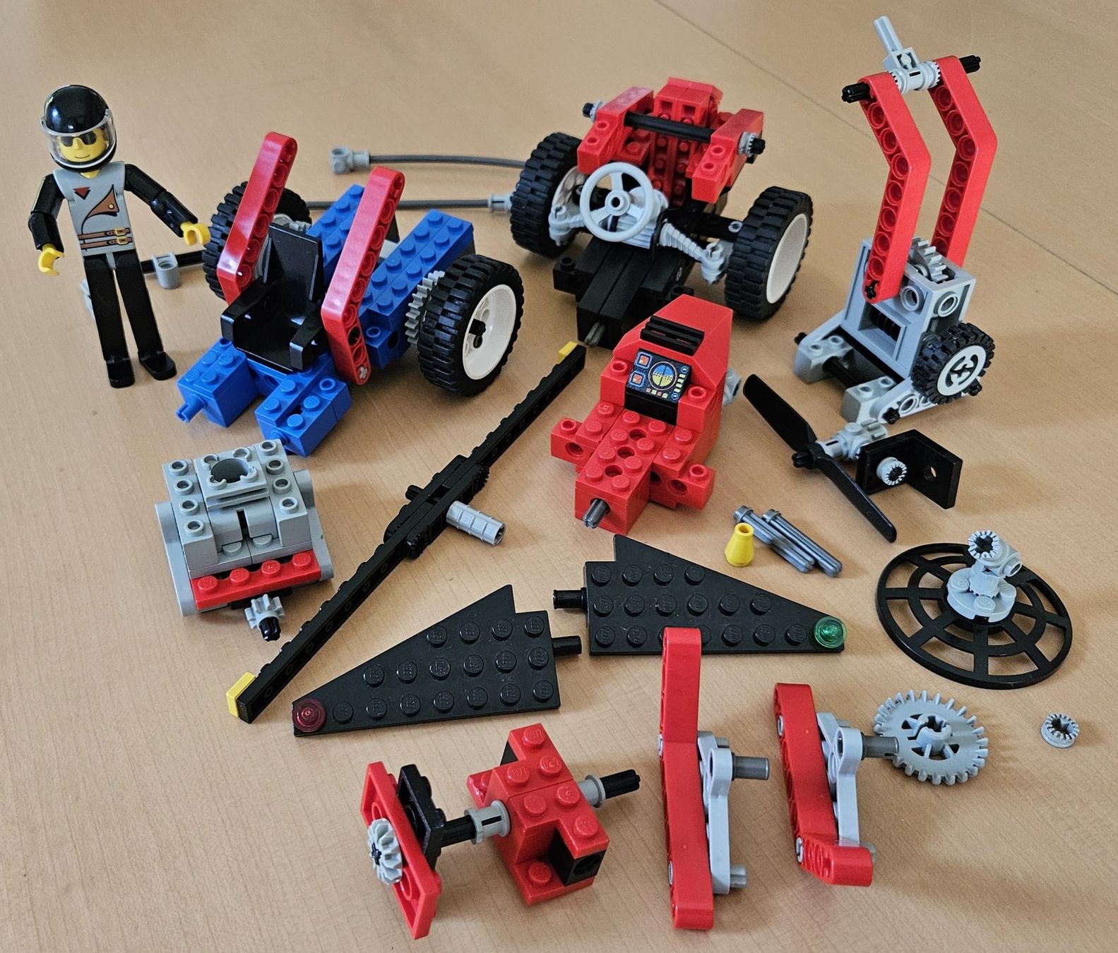 Lego Giocattoli: Lego Technic 8244 - Convertables (1996) – Usato da Schaffhausen venduto da asyouwestley 1