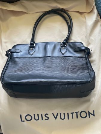 schwarze Louis Vuitton Passy GM Handtasche Epi-Leder