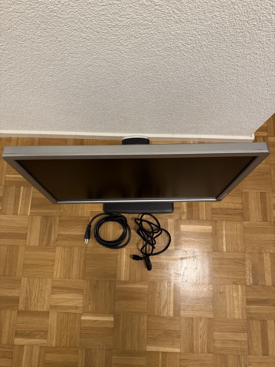 Dell Monitor: Monitor DELL – Usato da Bäch SZ venduto da edo_9m62 1
