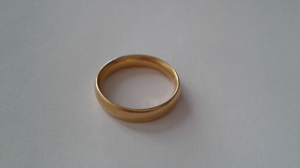 Goldring Gold Fingerring 750 aus Räumung (Gebraucht) in Küssnacht am ...
