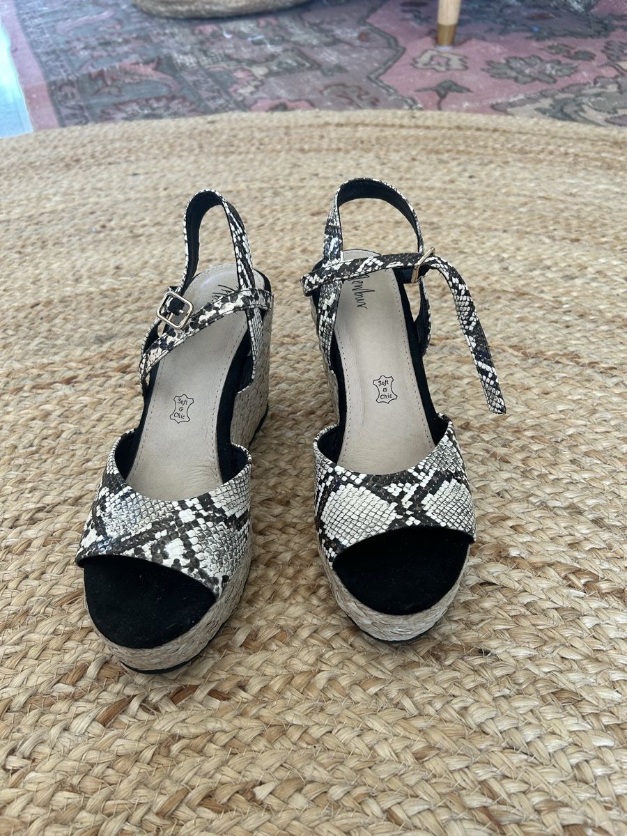 Scarpe da donna: Menbur Sandalen Gr. 39 – Usato da Aarberg venduto da lep_qc92 3