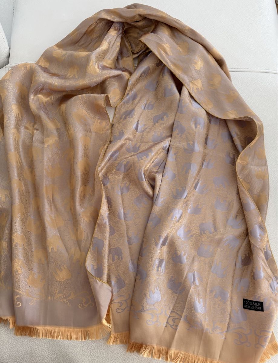 Foulard & Sciarpe: Seiden Schal 🌸 – Usato da Opfikon venduto da Luis144