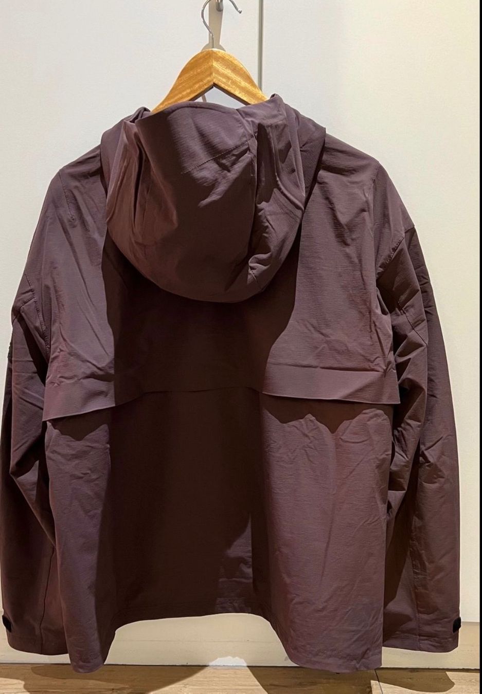 Represent Giacche: Represent 247 Anorak plum M – Usato da Langenthal venduto da lau_vv9q 1