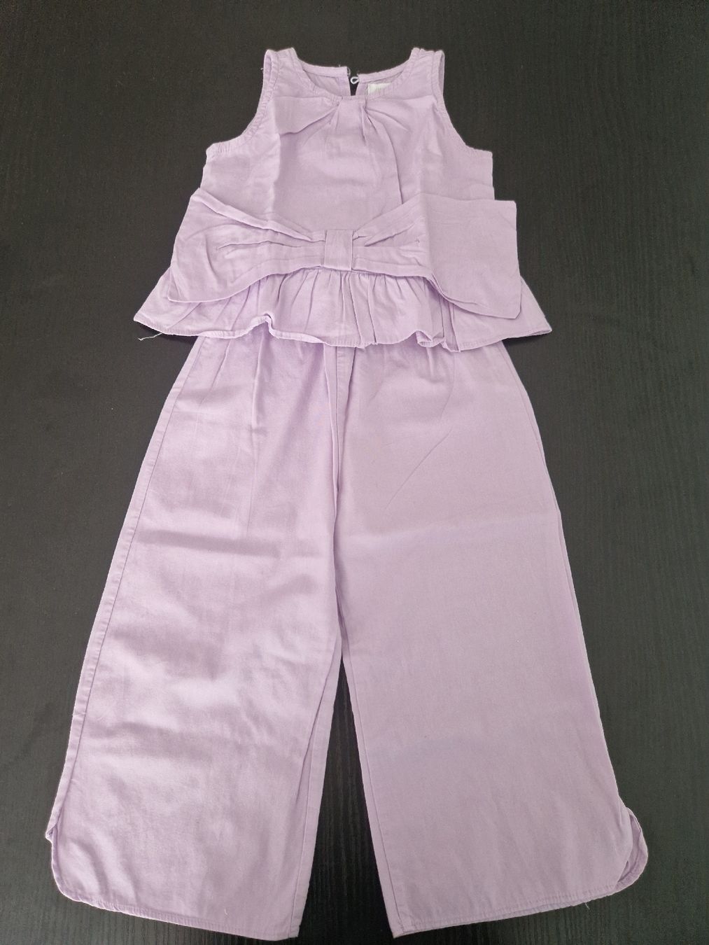 Lotti & Set di vestiti: Mädchen Top Set Grösse 98/110 – Usato da Hornussen venduto da Rysrys 1