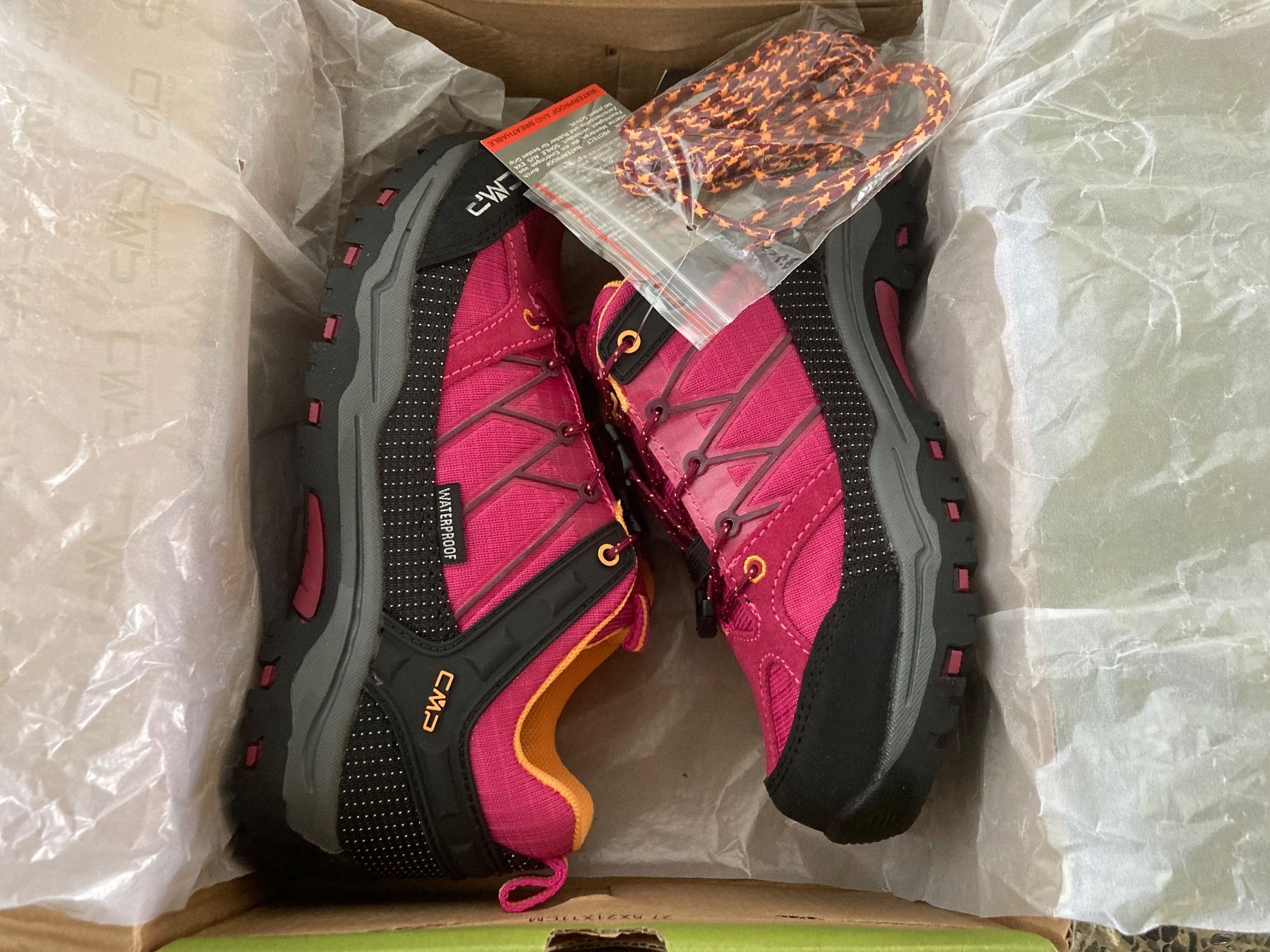 CMP Scarpe per ragazze: Neue Trekkingschuhe, Wanderschuhe CMP Gr. 34 – Nuovo e nell'imballaggio originale da Aetingen venduto da Nadinsky