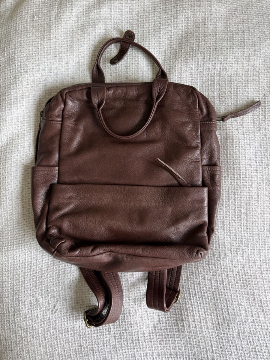 Zaini: Brauner Lederrucksack, Top Zustand - Herbst Angebot! – Nuovo (secondo la descrizione) da Winterthur venduto da Rotweinblut