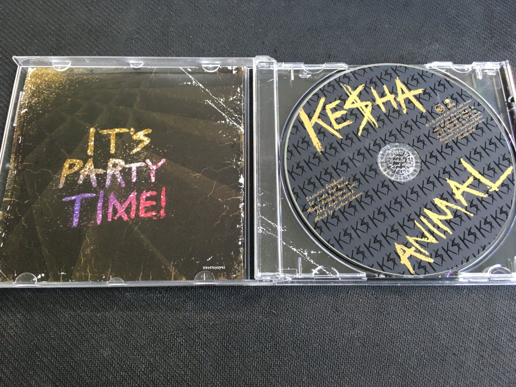 CD: Kesha - Animal -CD- – Usato da St.Gallen venduto da MedienJoe 1