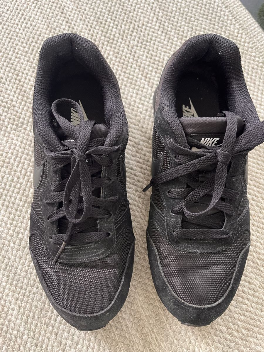 Nike Scarpe da donna: Nike Sneaker MD Runner 2 - Gr. 38 (37) – Usato da Kreuzlingen venduto da nic_mqj5 5