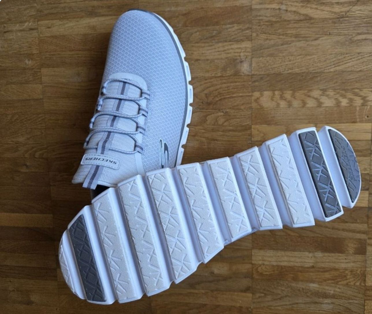 Scarpe da uomo: Sketchers Slip-in – Nuovo (secondo la descrizione) da Thalwil venduto da Bushwood 2
