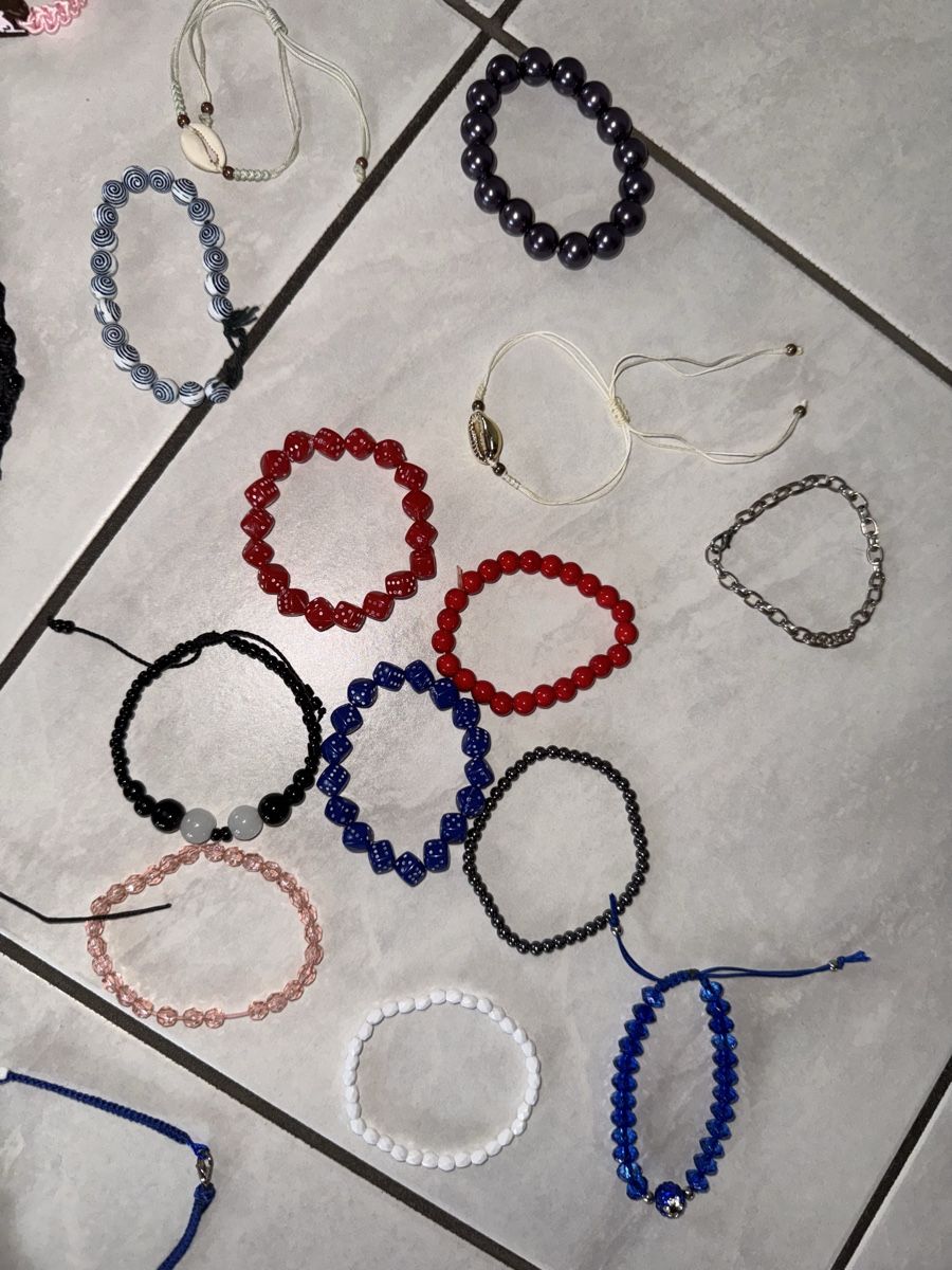 Bracciali & Braccialetti: Armbänder-Sammlung – Usato da Hergiswil NW venduto da kaufe_bei_kaufmann 1
