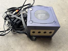 Nintendo GameCube console violette avec accessoires