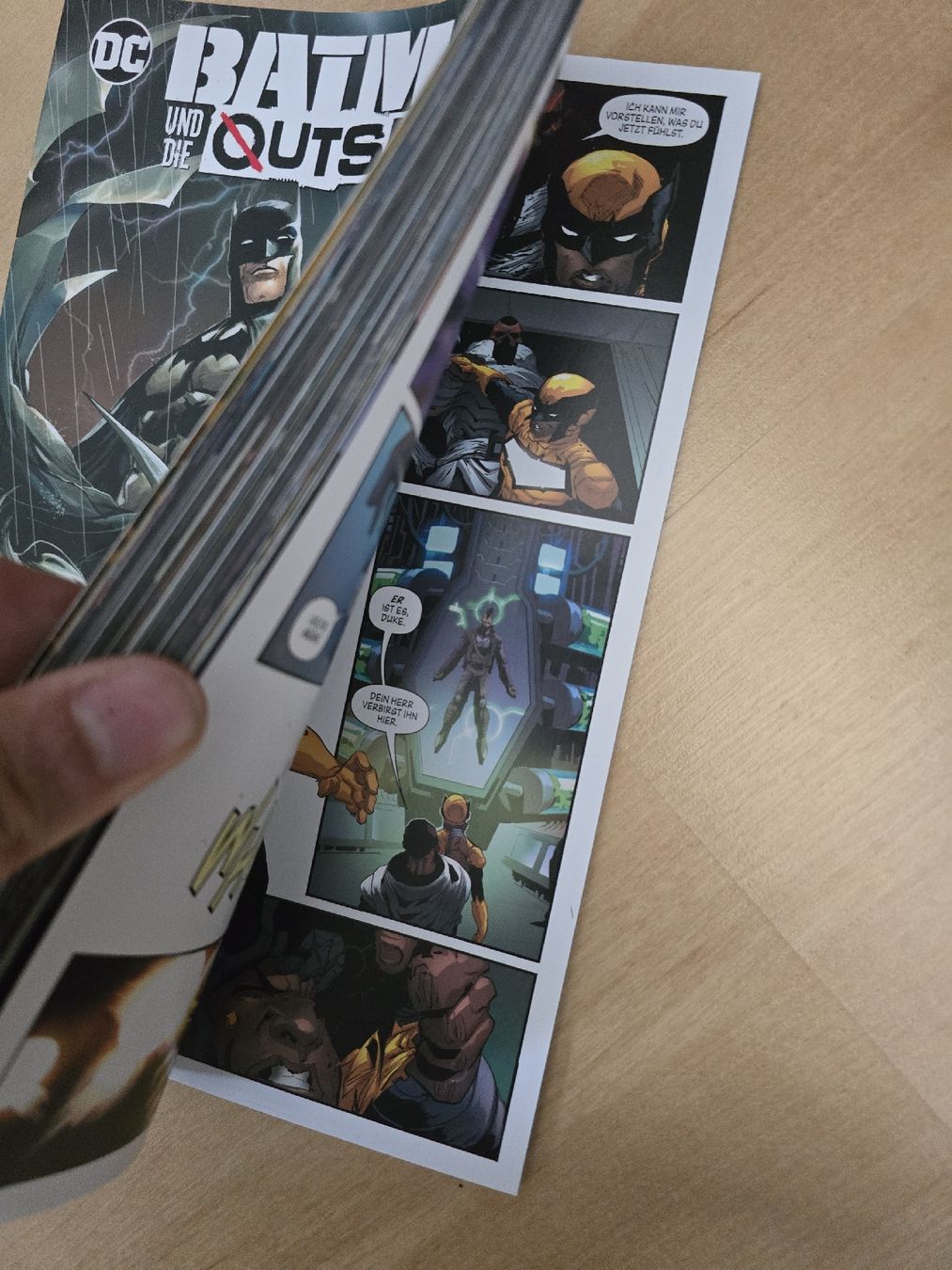 Comics: Batman and The Outsiders Comic New Condition – Gebraucht aus Zürich von hea_sxv7 2