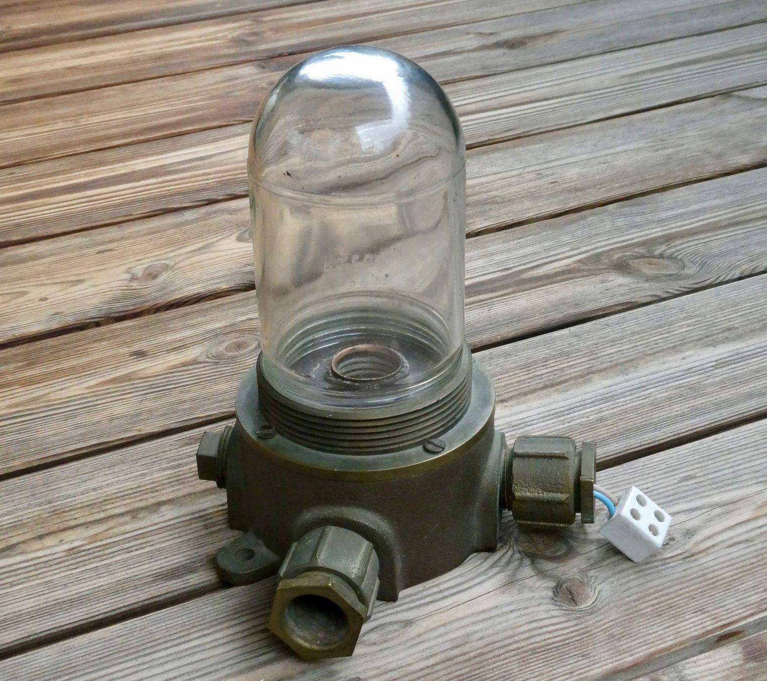 Lampade: antike Deckenlampe Bunkerlampe Messing mit Einschraubglas – Usato da Lüchingen venduto da Eeizo 3