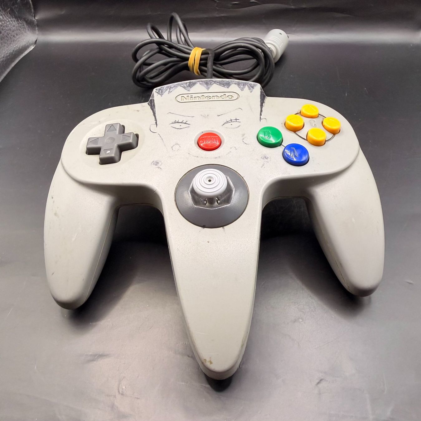 Nintendo Controller: Nintendo 64 Controller Grau – optische Mängel – Usato da Düdingen venduto da Nerdworld