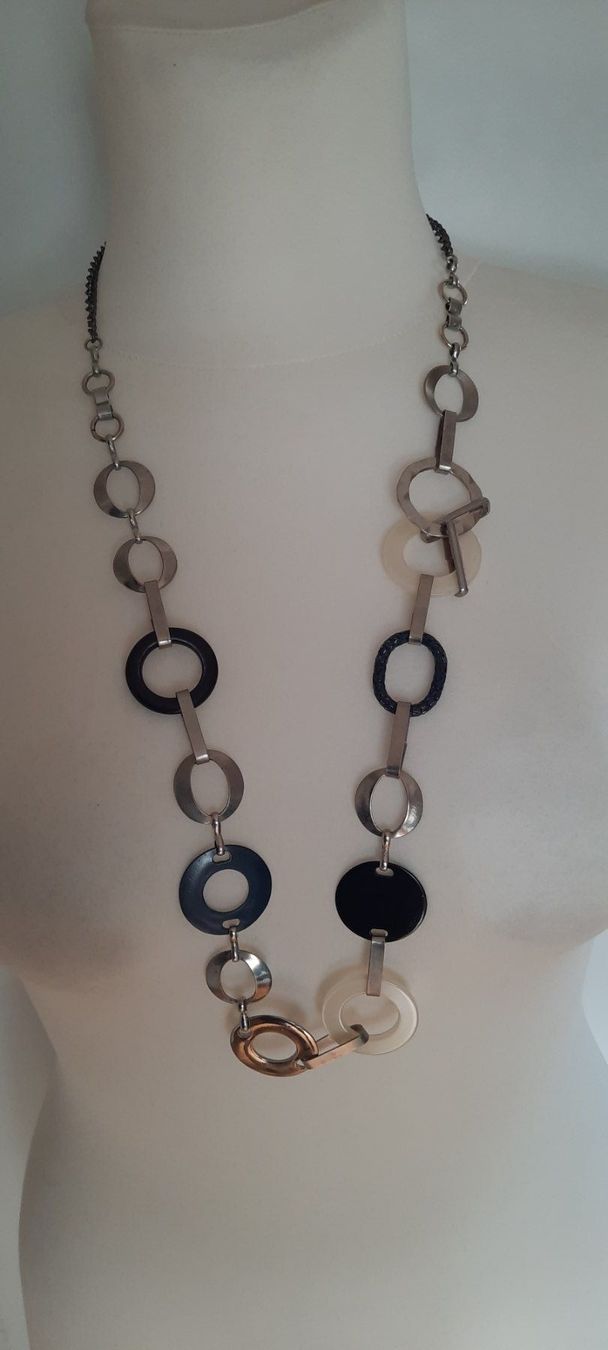 Catenine: ***CECIL*** Kette in blau-weiss-silber – Usato da Wädenswil venduto da H2H_Secondhandshop