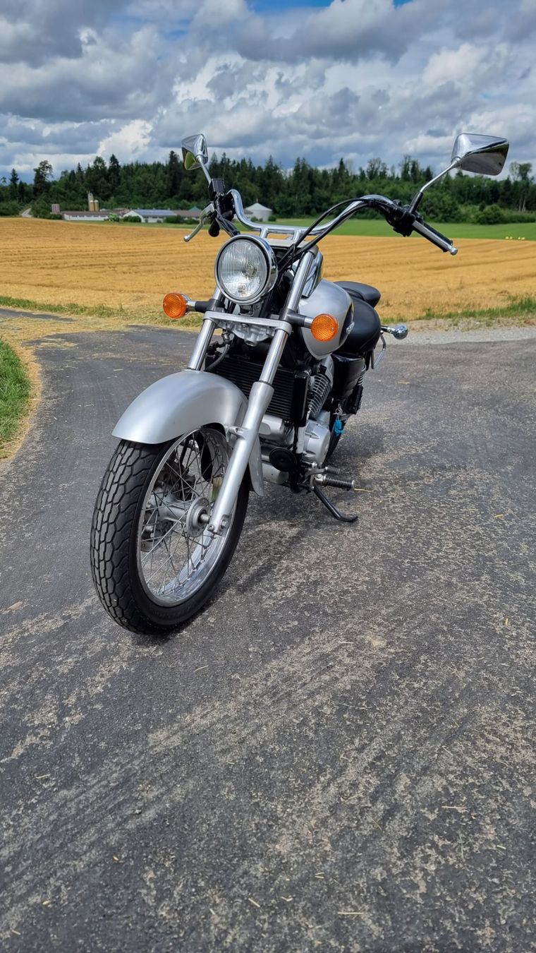 Honda Chopper: Honda VT125C/C2 – Usato da Arni AG venduto da mar_96sn