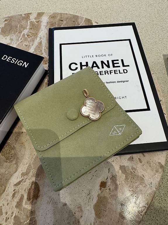 Ciondoli: VAN CLEEF & ARPELS MAGIC ALHAMBRA ANHÄNGER – Usato da Schwyz venduto da bofb