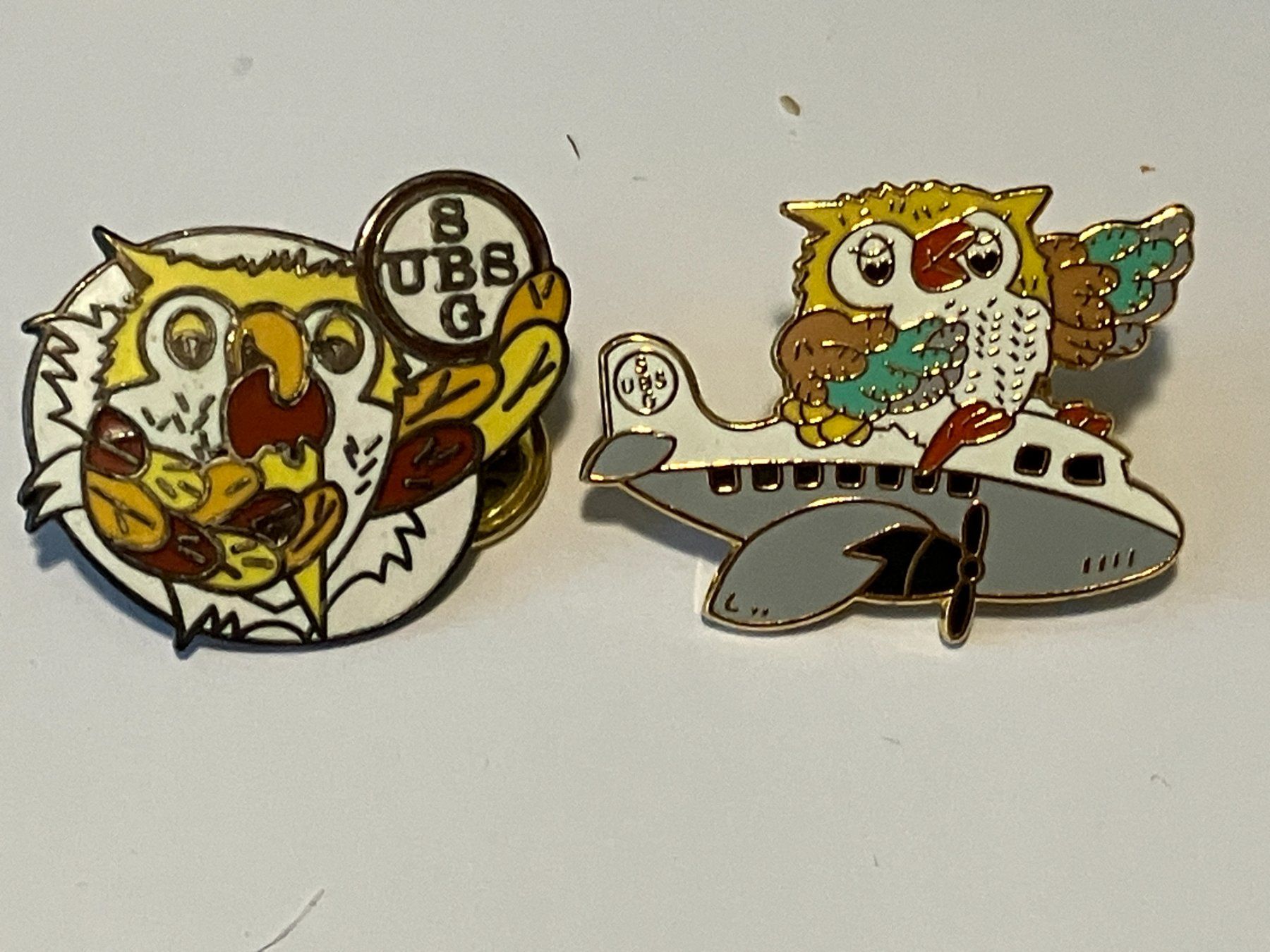 Placchette & Badge: 2 Pin UBS SBG – Usato da Basel venduto da djwwpp
