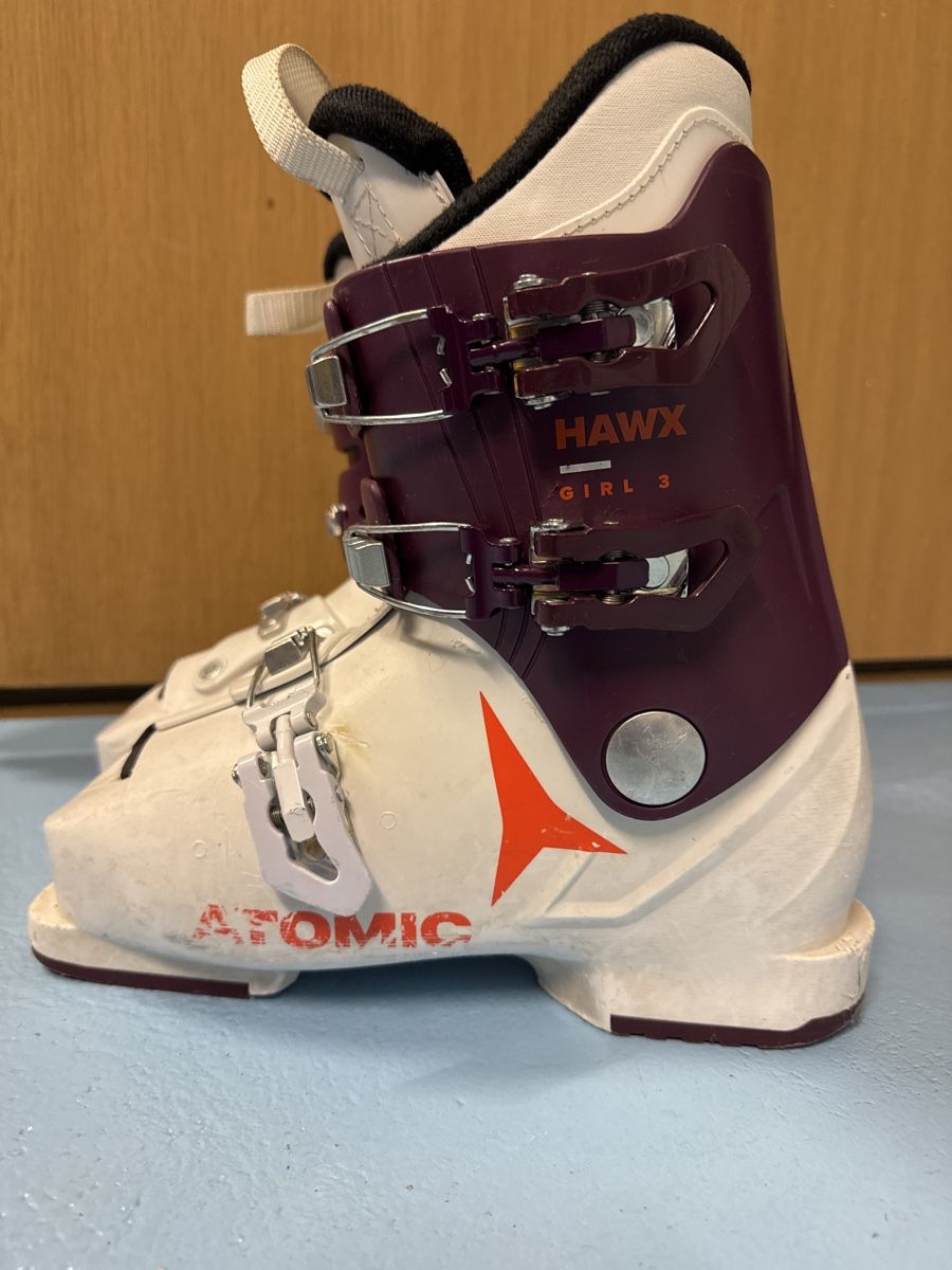 Atomic Schuhe für Jungen: Kinder Skischuhe Atomic Gr: 23.5 (37) – Gebraucht aus Samstagern von Dufman