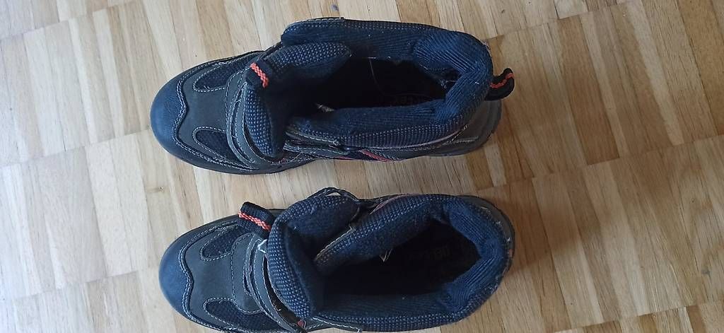 Scarpe da uomo: Wanderschuhe Gr. 39 schwarz/blau – Usato da Aesch BL venduto da Saskia019 2