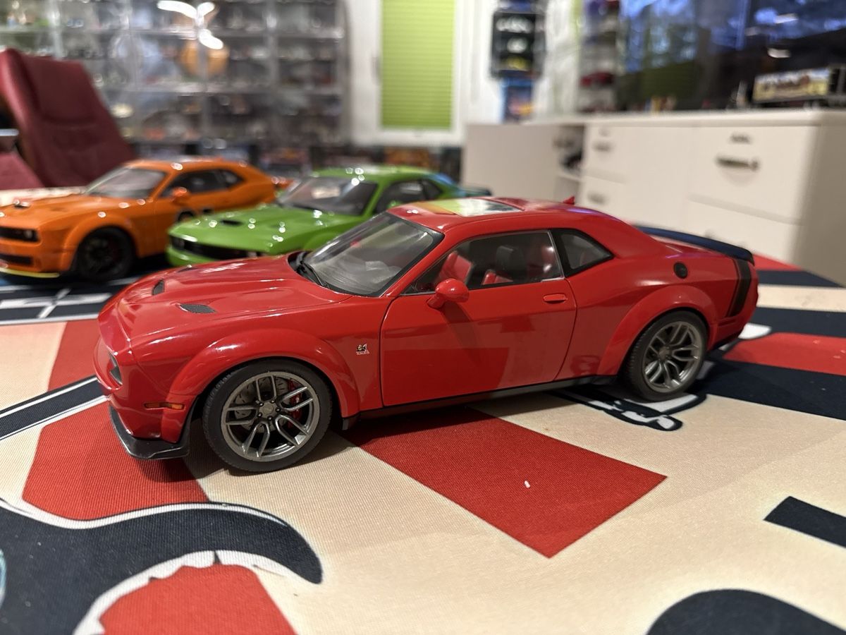 Dodge Modellini d'auto: Dodge Challenger SRT Demon, rot, Modellauto, 1:18, Top! – Nuovo (secondo la descrizione) da Basel venduto da Zomeg 7