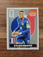 Panini Extra Sticker Mbappé silber und lila