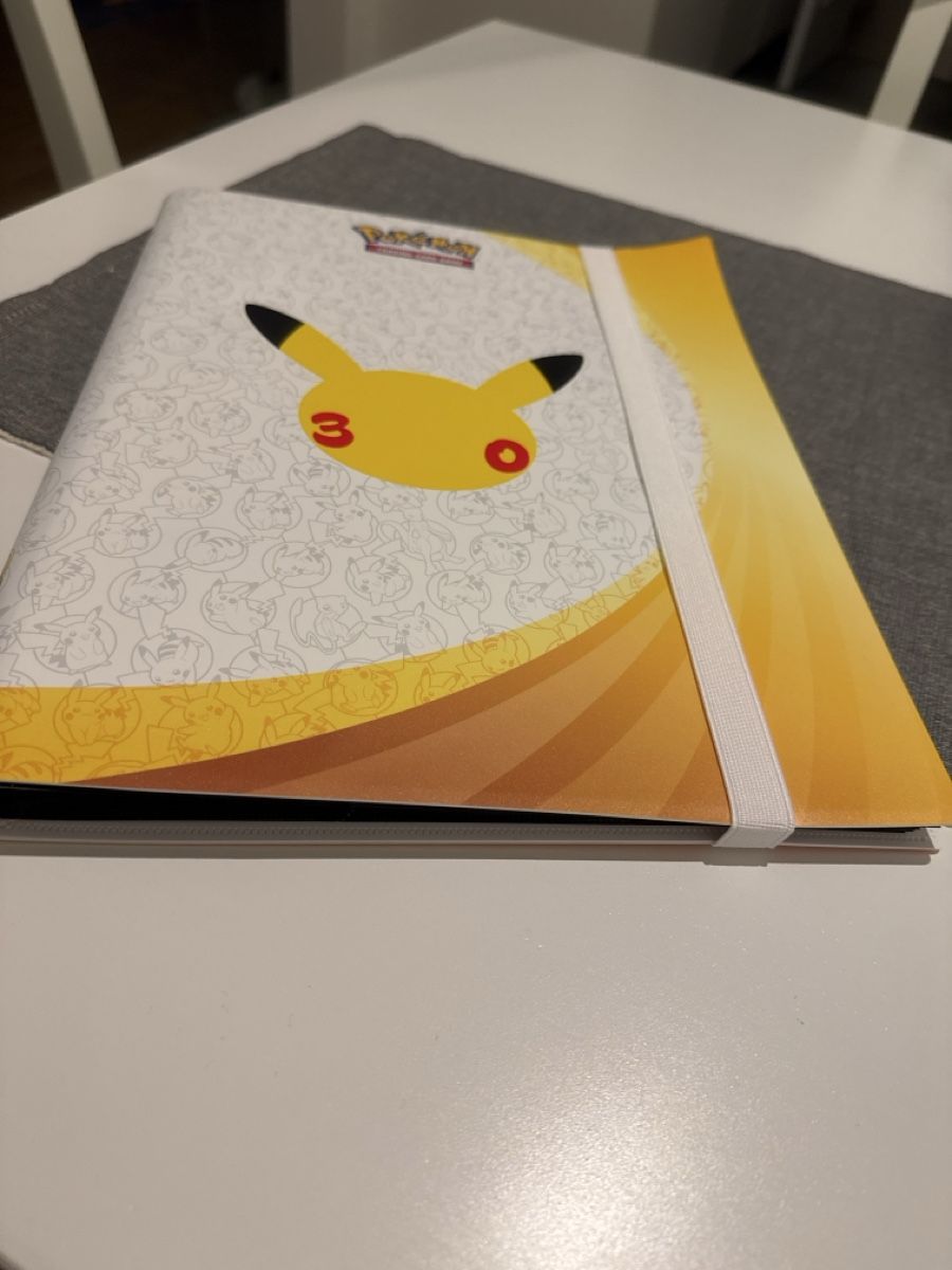 Alben: Pokemon 30th anniversary blinder – Neu (gemäss Beschreibung) aus Ostermundigen von Devrim_1994