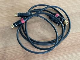 TOLLES CHINCHKABEL (RCA) MIT NEUTRK-STECKER