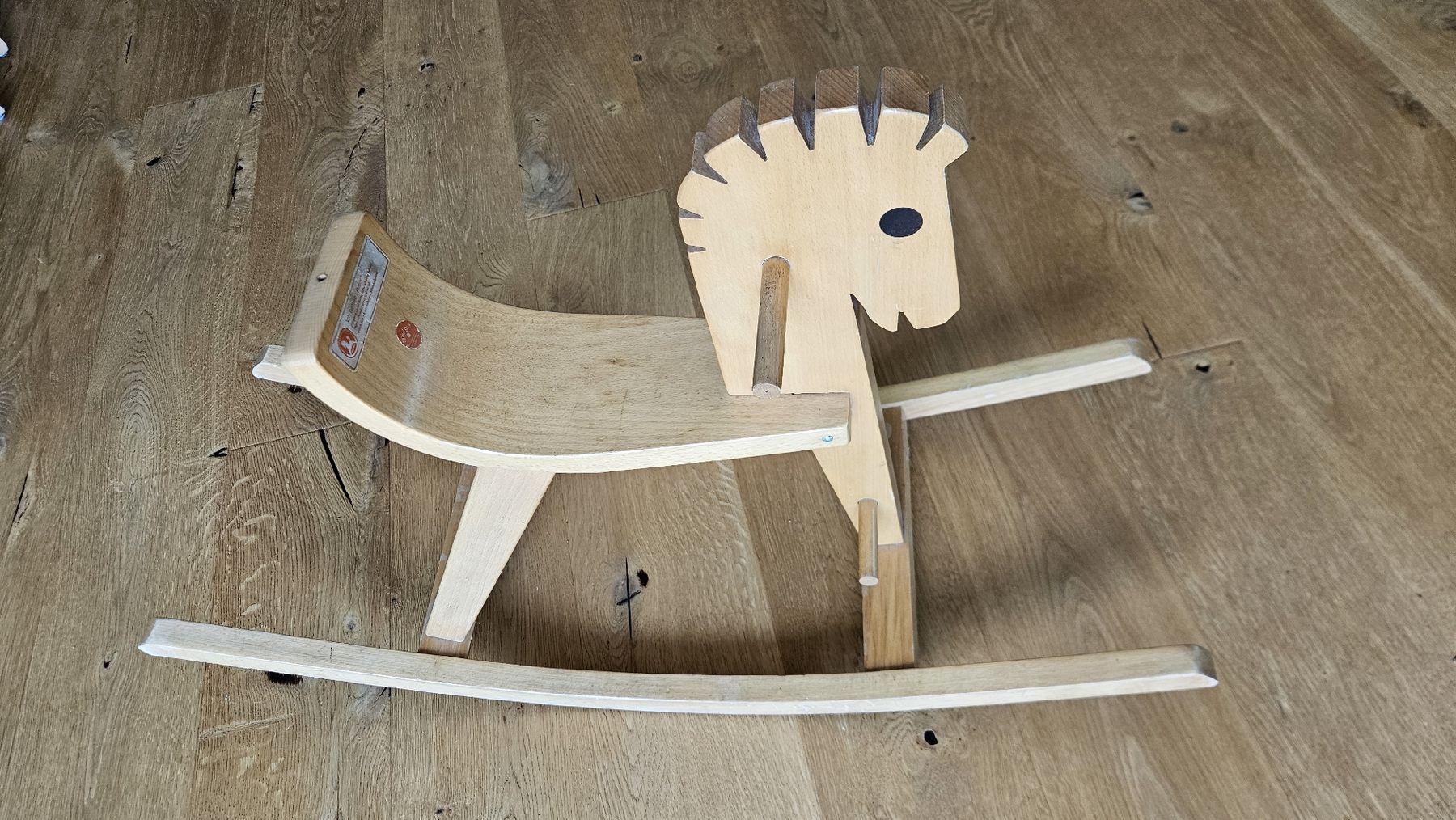 Jouets: Schaukelpferd aus Holz  – D'occasion à Frenkendorf par Julesrules84 1