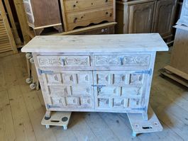 ART 1065-H Meuble espagnol sablé