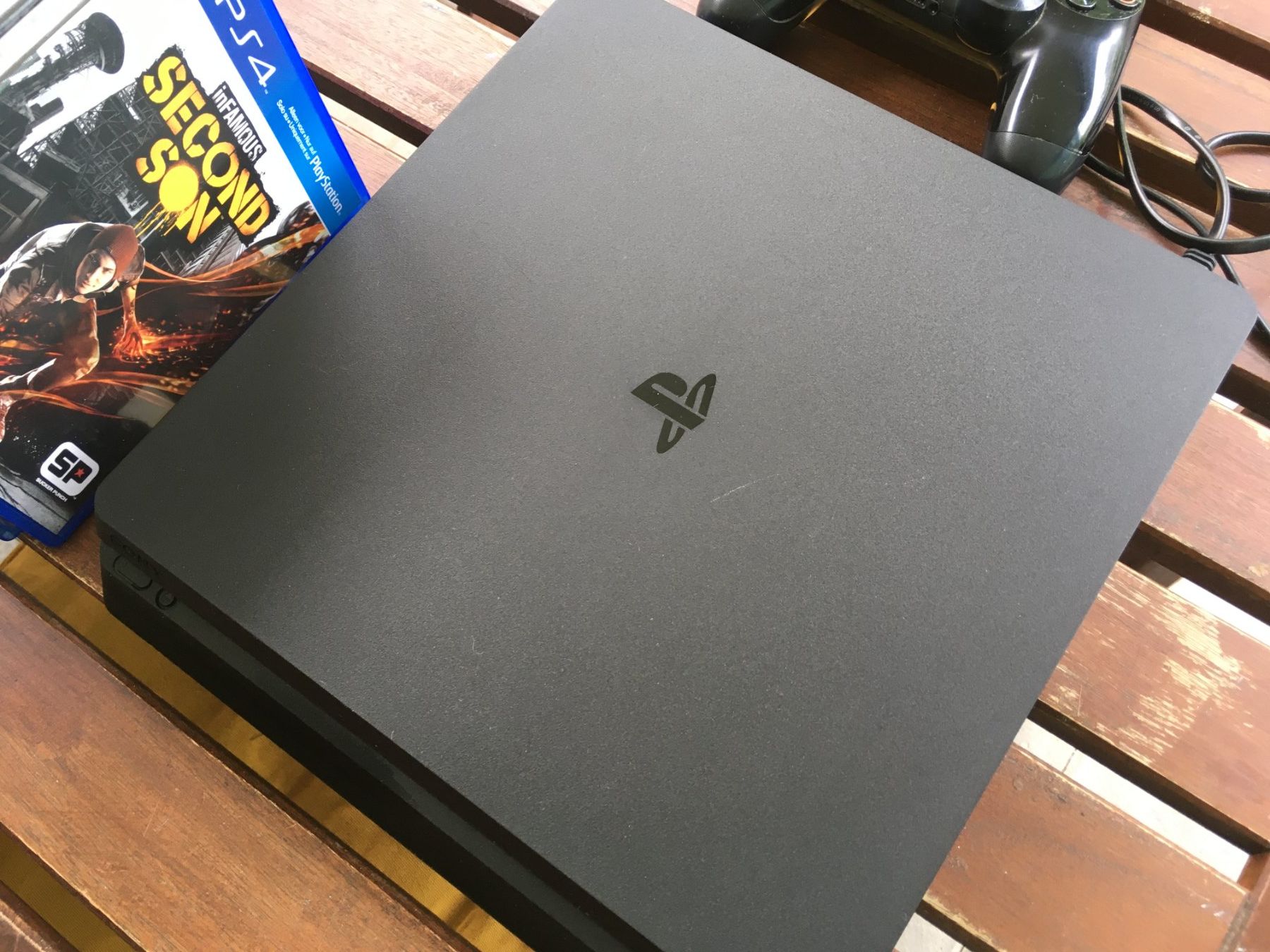 Sony Console: PS4 Konsole + 12 Spiele - inkl. 1 Controller – Usato da St.Gallen venduto da sjosjo 1