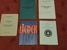 Lot von 5 verschiedenen Reglemente