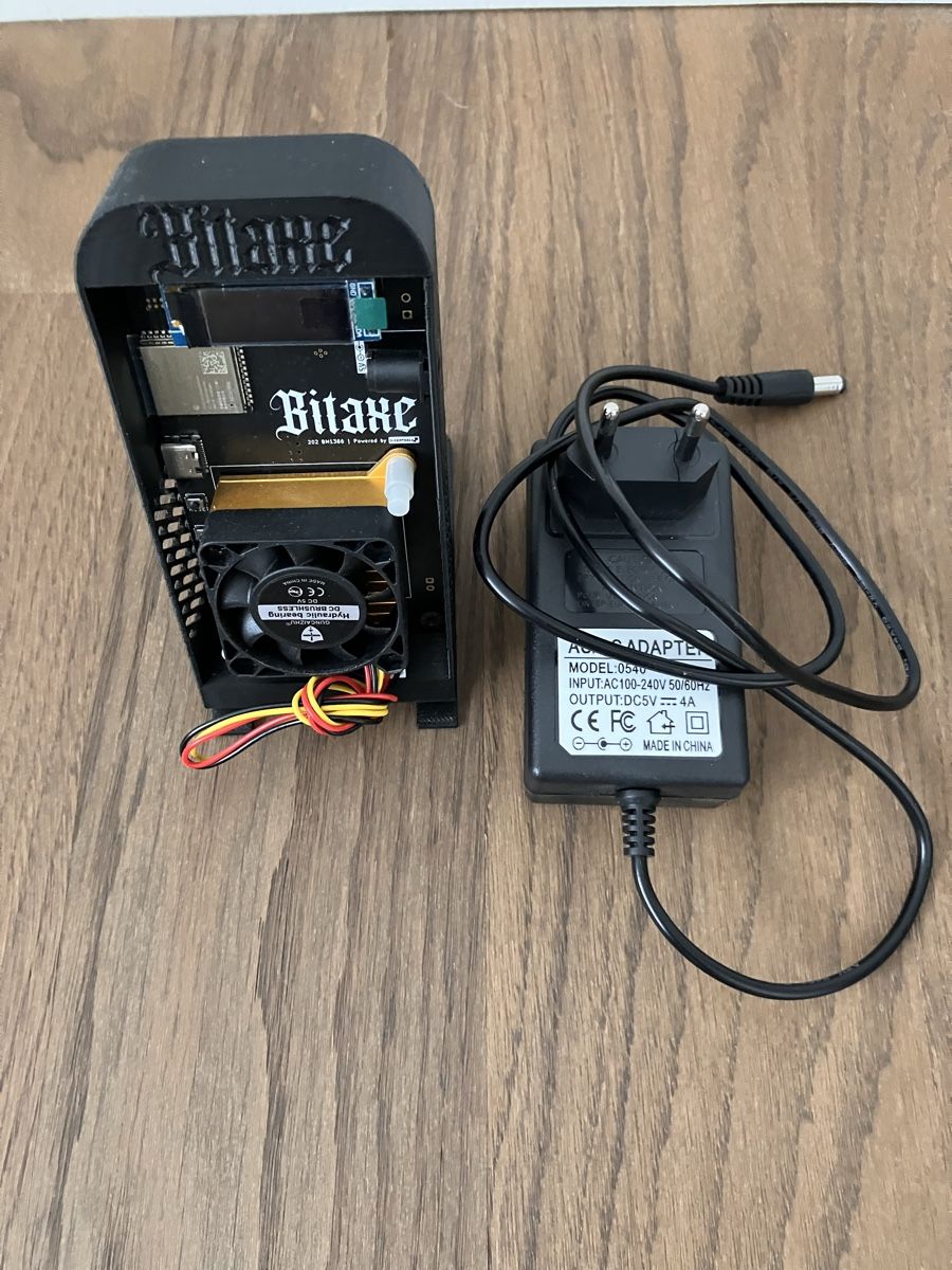 Bitcoin Miner Bitaxe Ultra 500+ GH/s (Gebraucht) in Wädenswil für CHF 80 –  mit Lieferung auf Ricardo kaufen