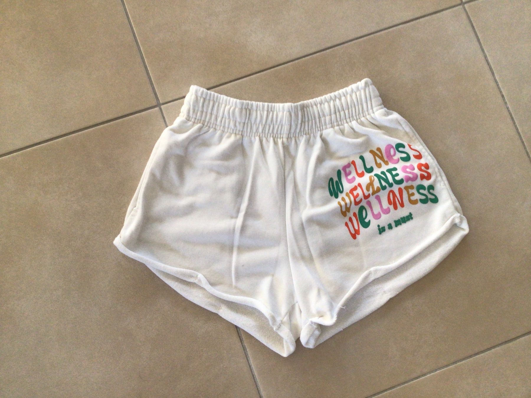 Bershka Pantaloni: Bershka Shorts, Grösse S – Usato da Frauenfeld venduto da Stehojen