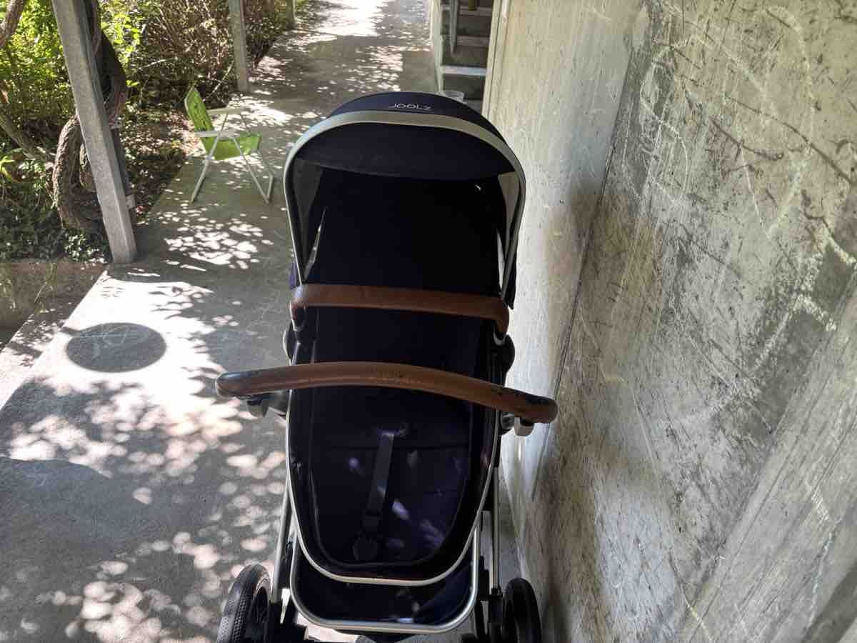 Joolz Kinderwagen: Joolz Kinderwagen dunkelblau mit Ledergriff – Gebraucht aus Utzigen von koenigch 2