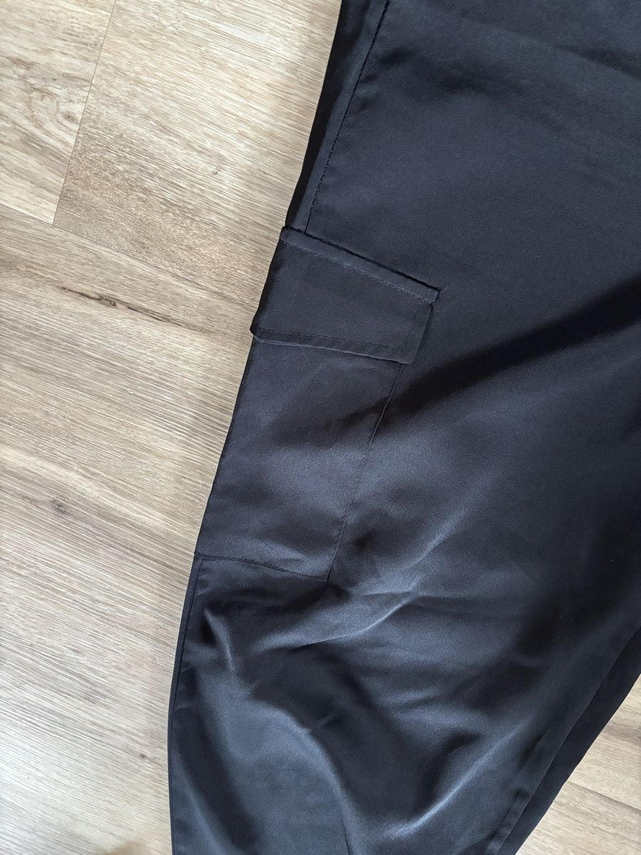 Pantaloni: Schwarze Hose Satin – Usato da Zug venduto da sarah26f 2