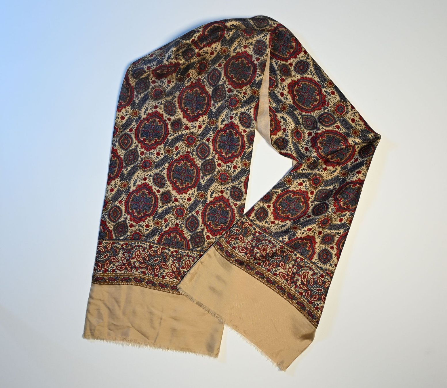 Foulard & Sciarpe: Seidenschal mit Paisleymuster – Nuovo (secondo la descrizione) da Dürnten venduto da puumies 2