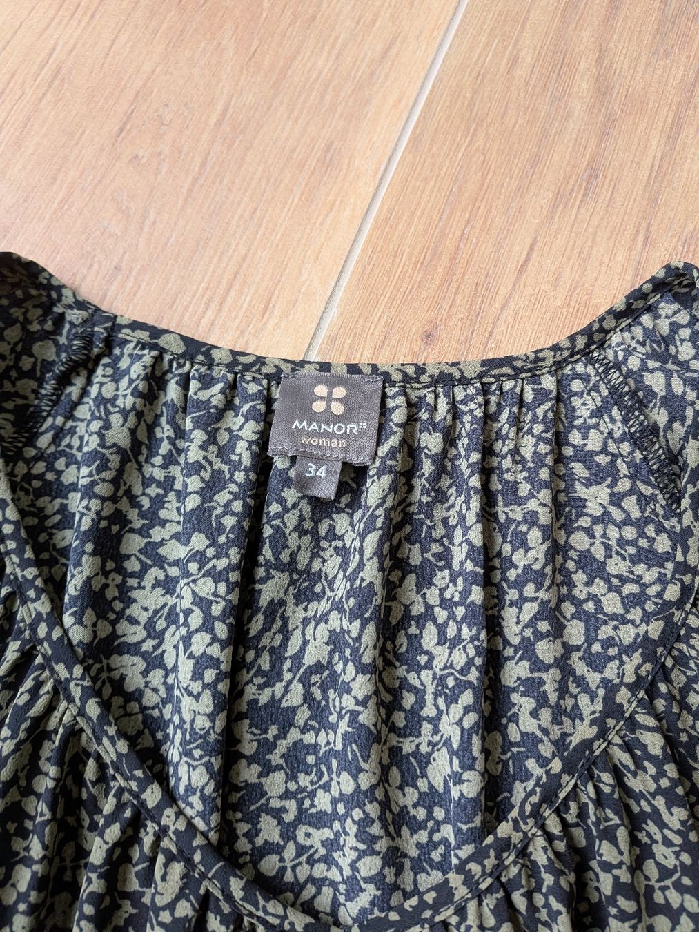 Manor Vestiti: Oversize Kleid Manor Grösse 34 – Usato da Eschenbach SG venduto da SanFranciscoCalifornia 2